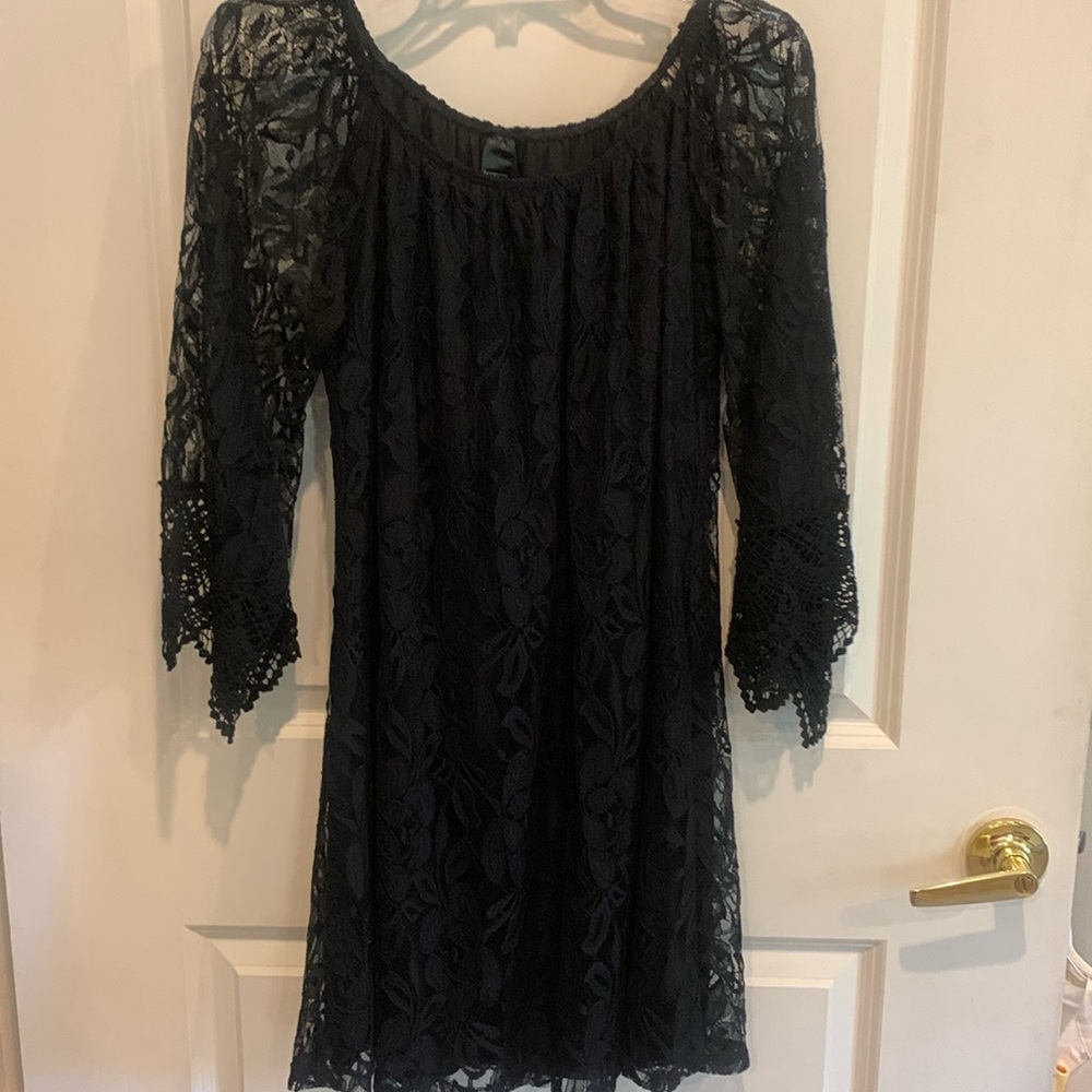 Black lace dress